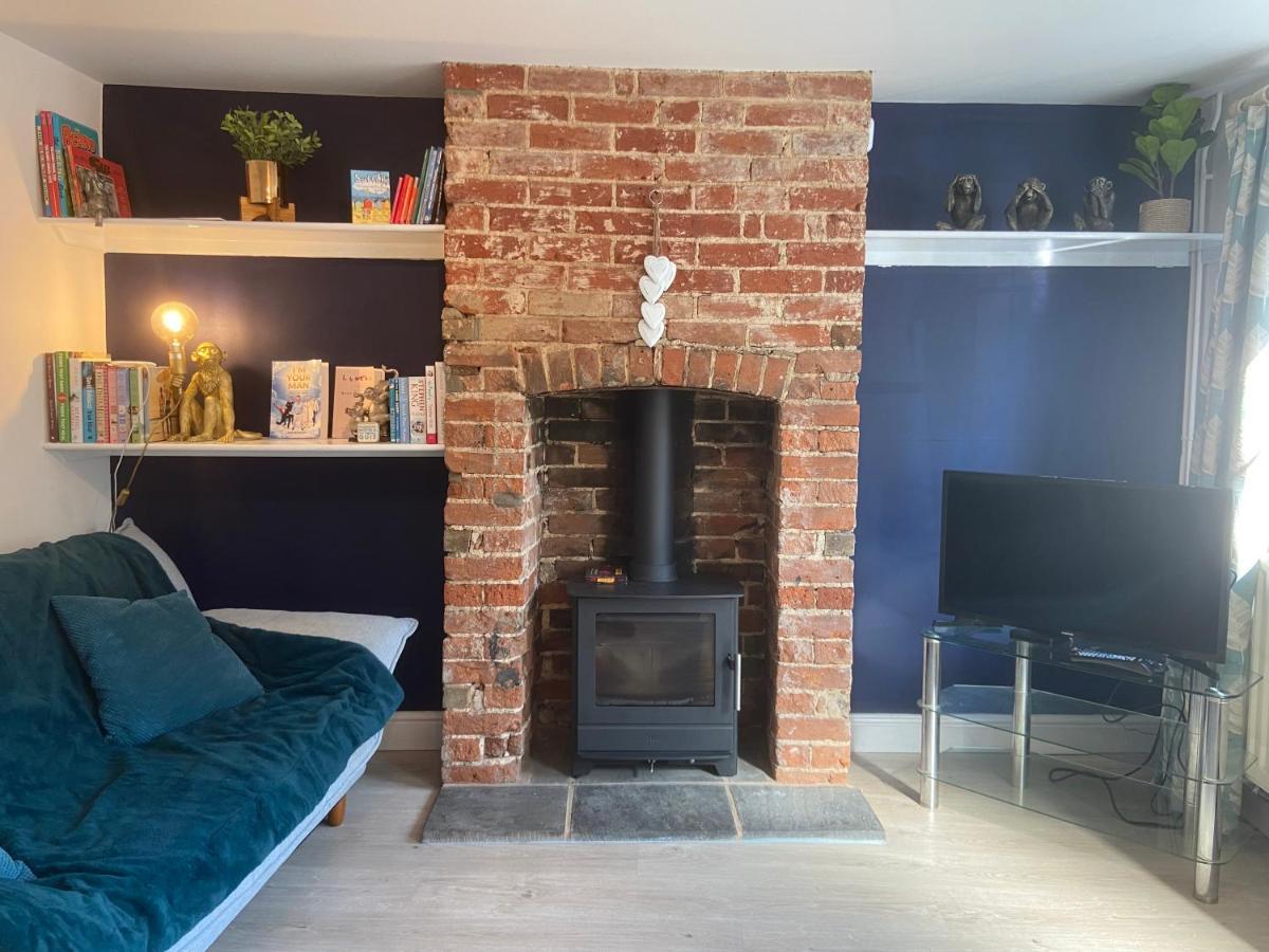 Woodbridge - Cosy Little 2-Bed Cottage Buitenkant foto