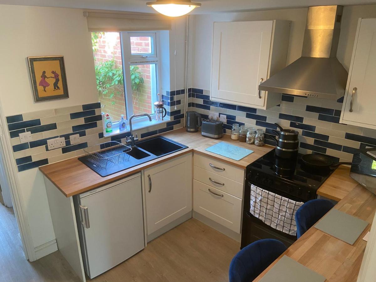Woodbridge - Cosy Little 2-Bed Cottage Buitenkant foto